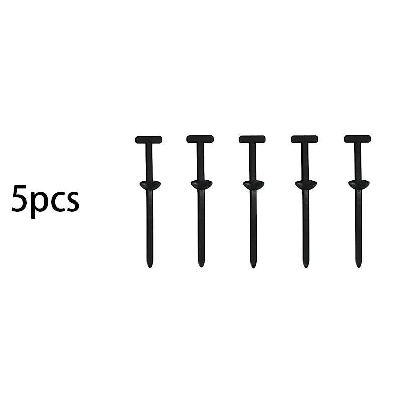 Cable tie buckle fixed through the core nail cable tie buckle mudguard fender buckle